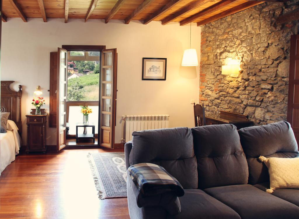 Casa De Aldea La Pumariega Hotell Caces Eksteriør bilde