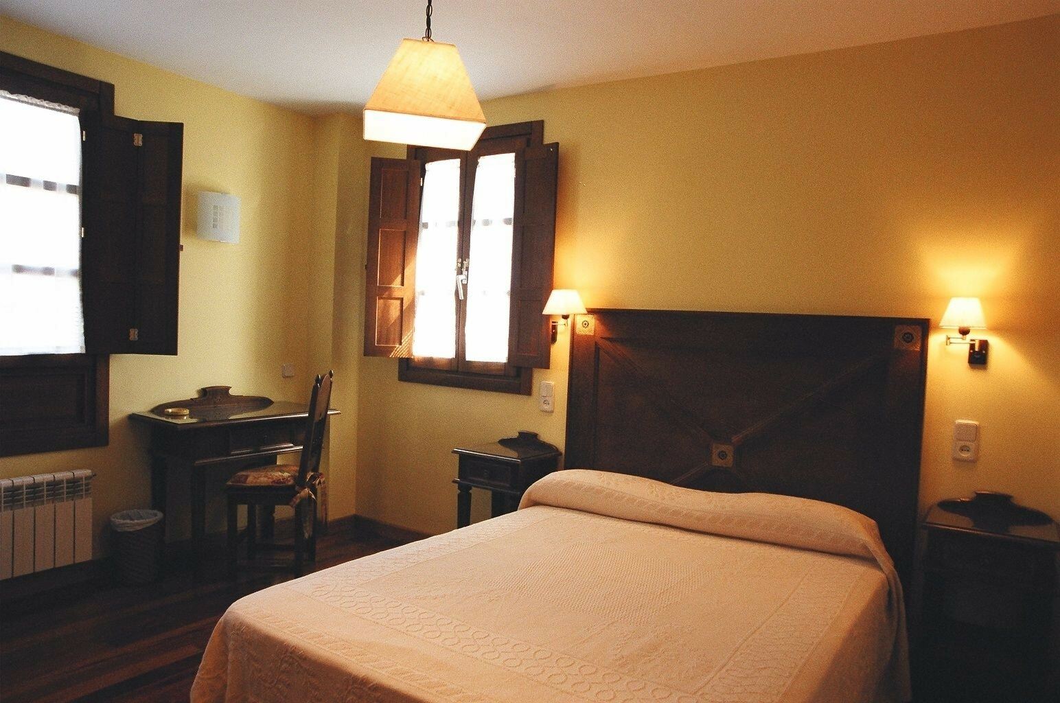 Casa De Aldea La Pumariega Hotell Caces Eksteriør bilde